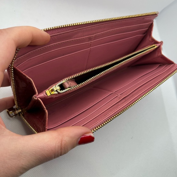 Miu Miu Wallet - Picture 6 of 6